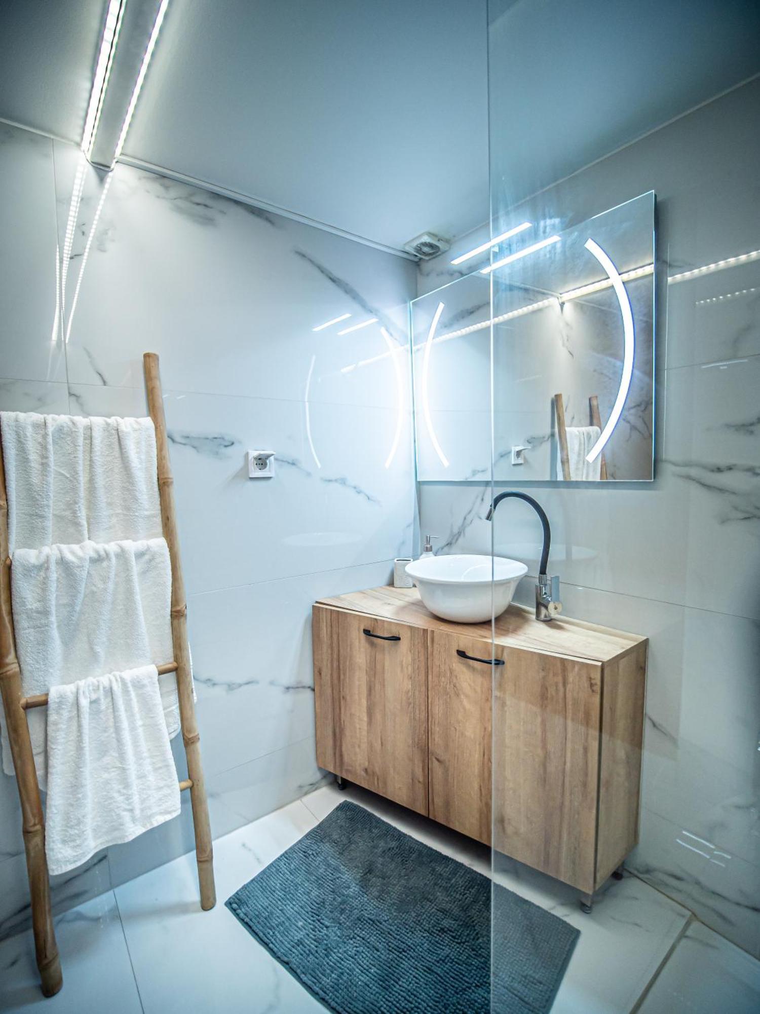 Loft Lux Living - 7 Minutes From Center Volos