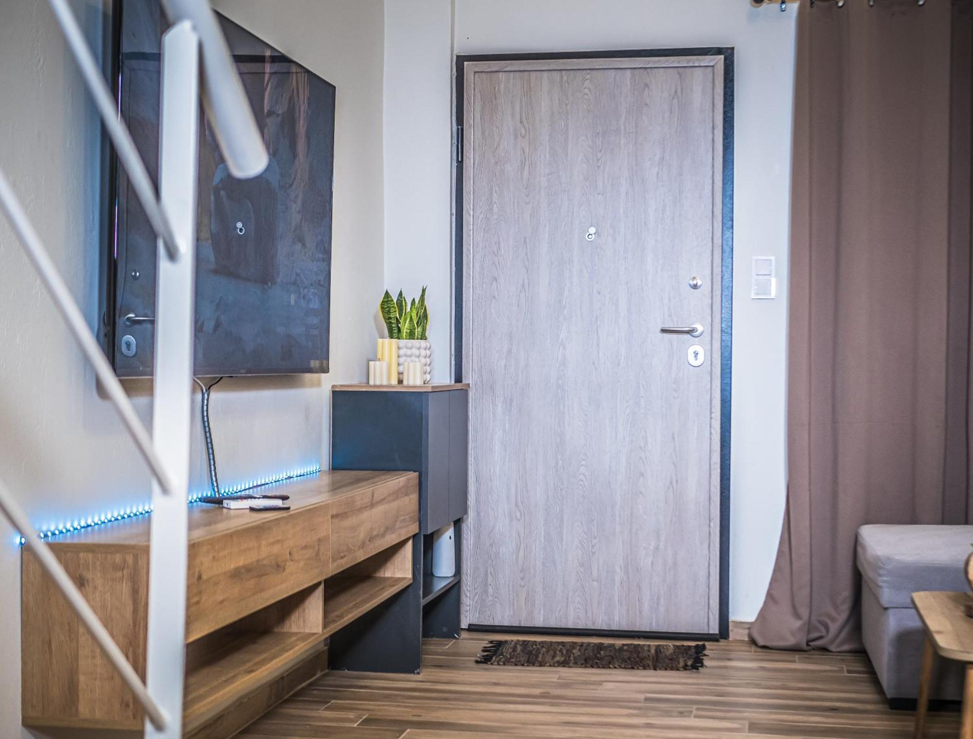 Loft Lux Living - 7 Minutes From Center *