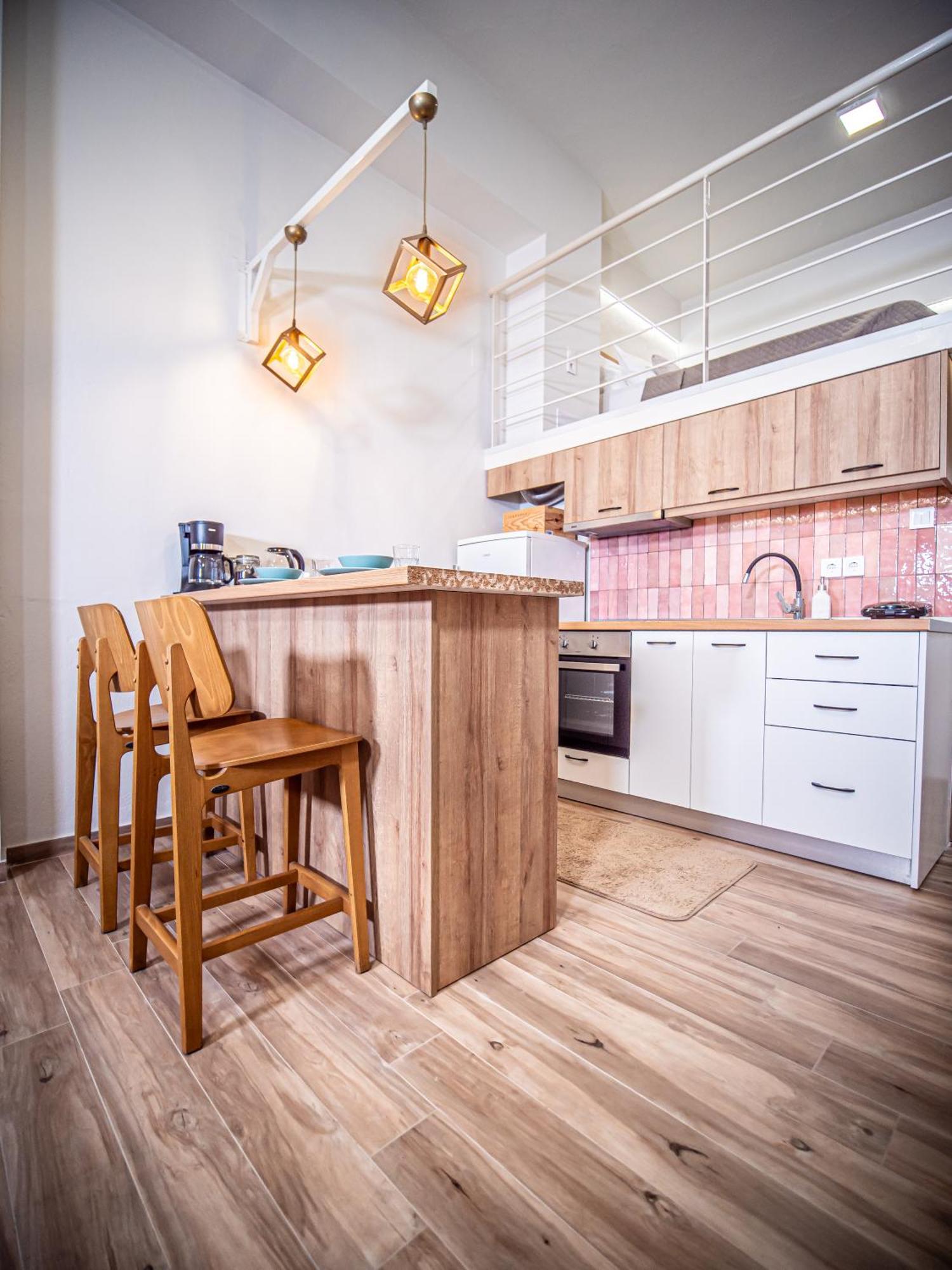 Loft Lux Living - 7 Minutes From Center Volos